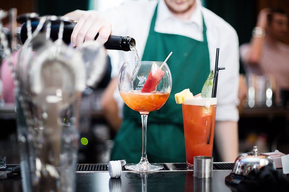Entdecken Sie die Minibar für die Eisenbahn für private Events