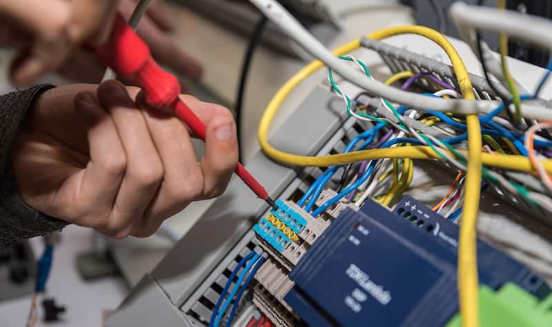 Elektriker Düsseldorf: Expertise rund um die Uhr