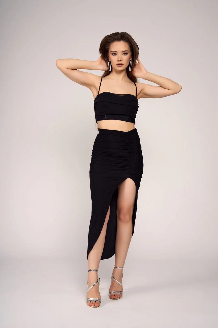 Fühlen Sie sich wie eine Göttin im Maxikleid Schwarz von Arcinora