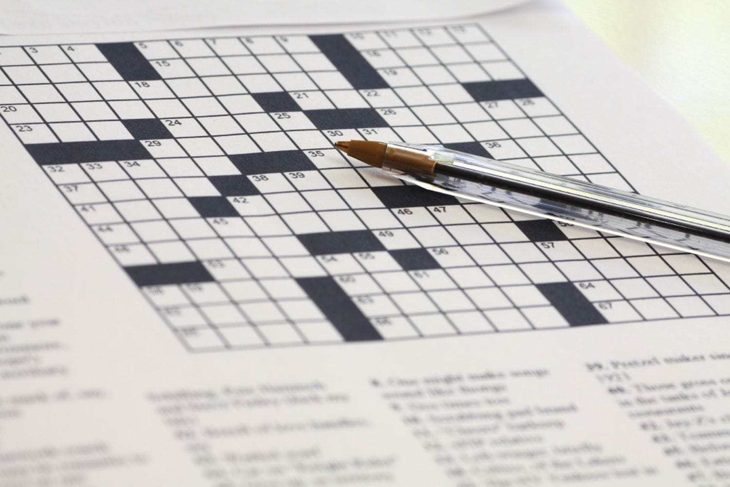 Résolvez Vos Jeux Rapidement avec Mots croisés à Vos Côtés