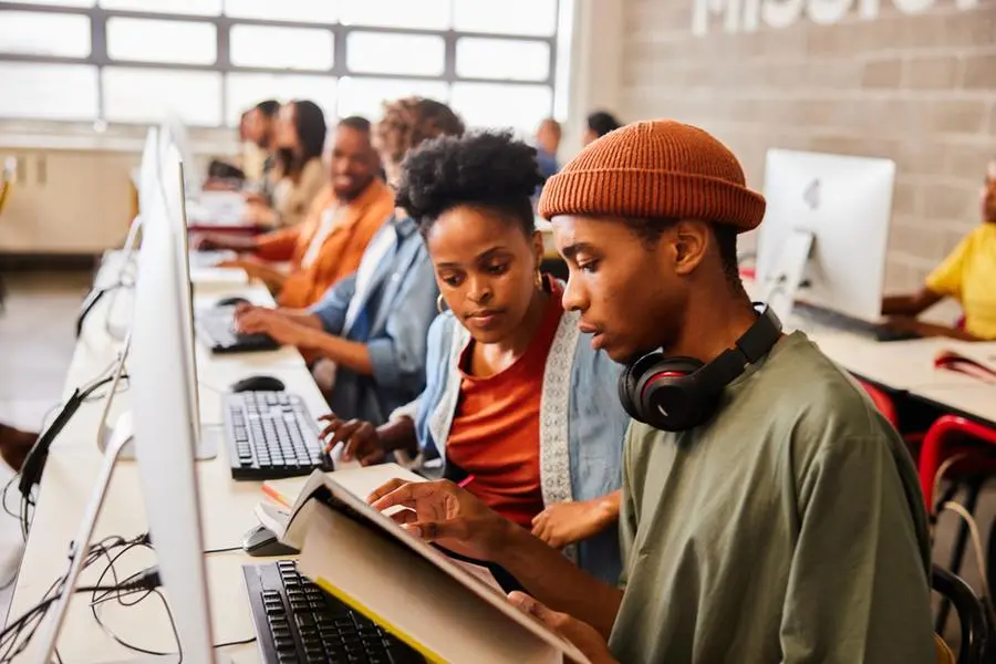 AAU Elearning Strategies Support Undergraduate and Graduate Programs