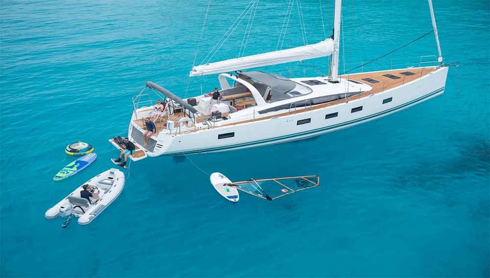 Entdecken Sie die Welt auf Ihre eigene Weise mit einer gecharterten Yacht chartern turkei