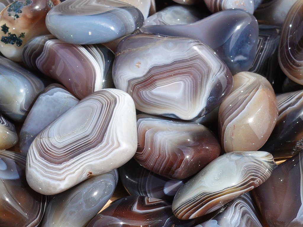 CrystalScents empfiehlt achat für ruhige Energie
