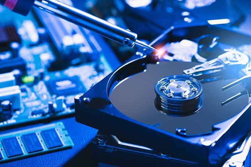 Datenrettung Datenretter bei zerkratzten Platten und defekten Sektoren