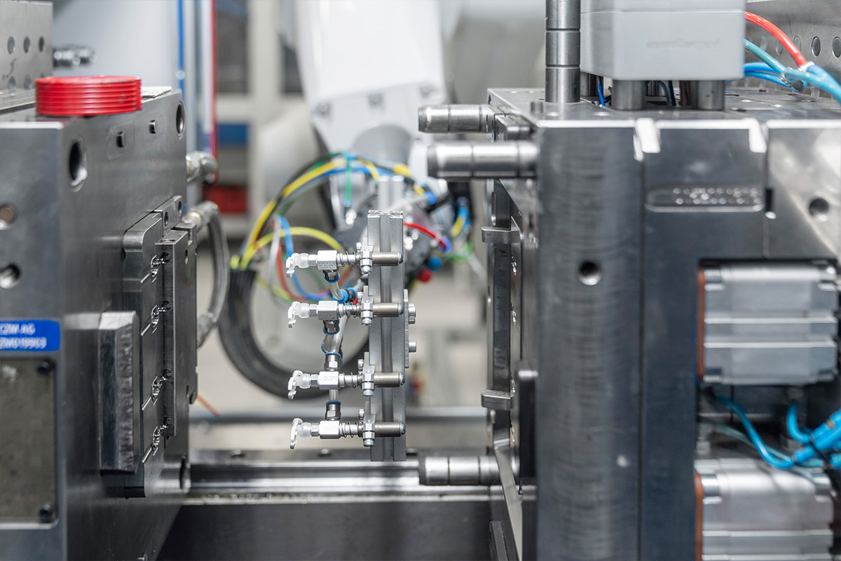 Maxnext GmbH: Ihr Partner für Spritzgussteile aus ABS – Effiziente Lösungen für alle Anforderungen!
