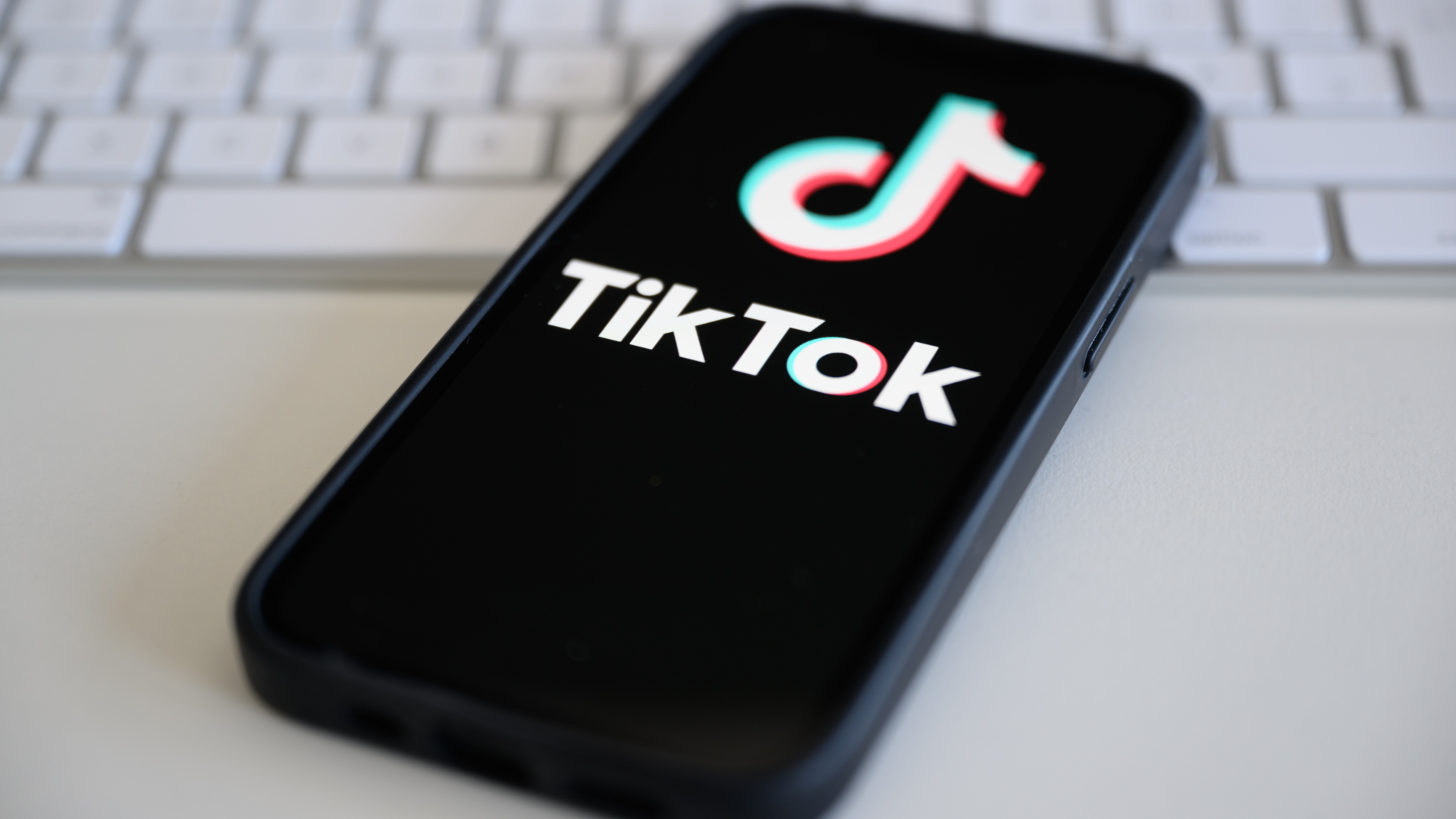 1000 Follower TikTok kaufen: Vertraue FollowersHive für dein Wachstum
