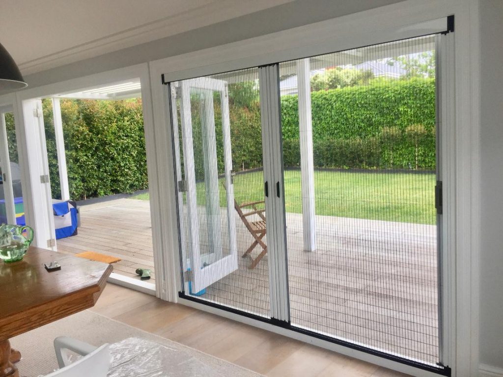 Fliegengitter nach Maß: Langlebige Materialien und einfache Montage